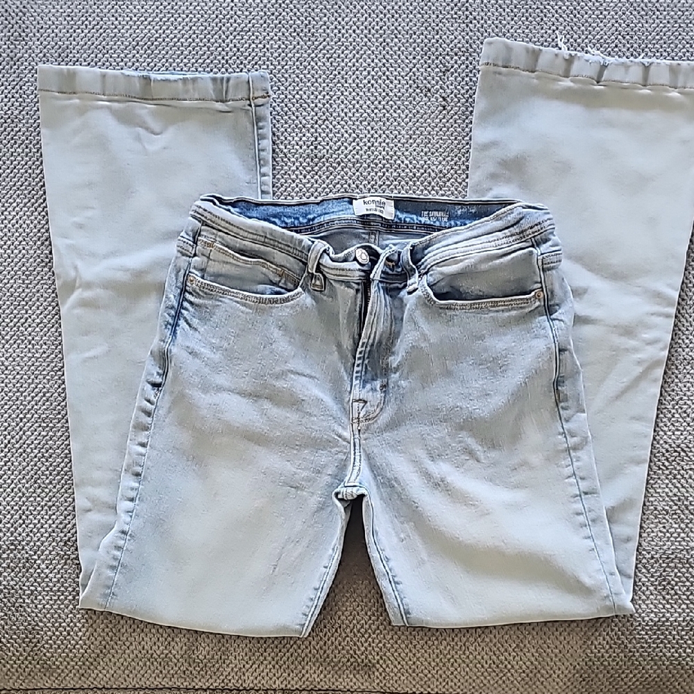 Kensie Savanbah Light Blue High Rise Flare Women's Jeans 8